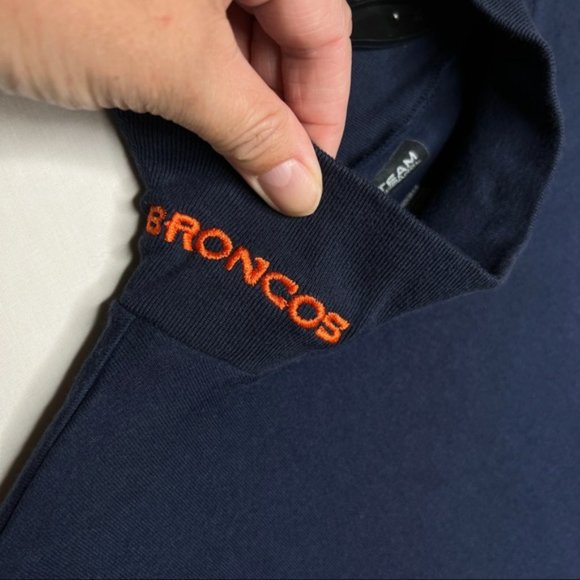 Denver Broncos T Shirt Mens Large Blue NFL Team Apparel Long Sleeve Football Tee - Picture 2 of 5